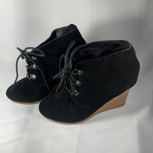 Express Women’s Platform Wedge High Heel Bootie Boots Black Gum sole Size 6 - Picture 3 of 10